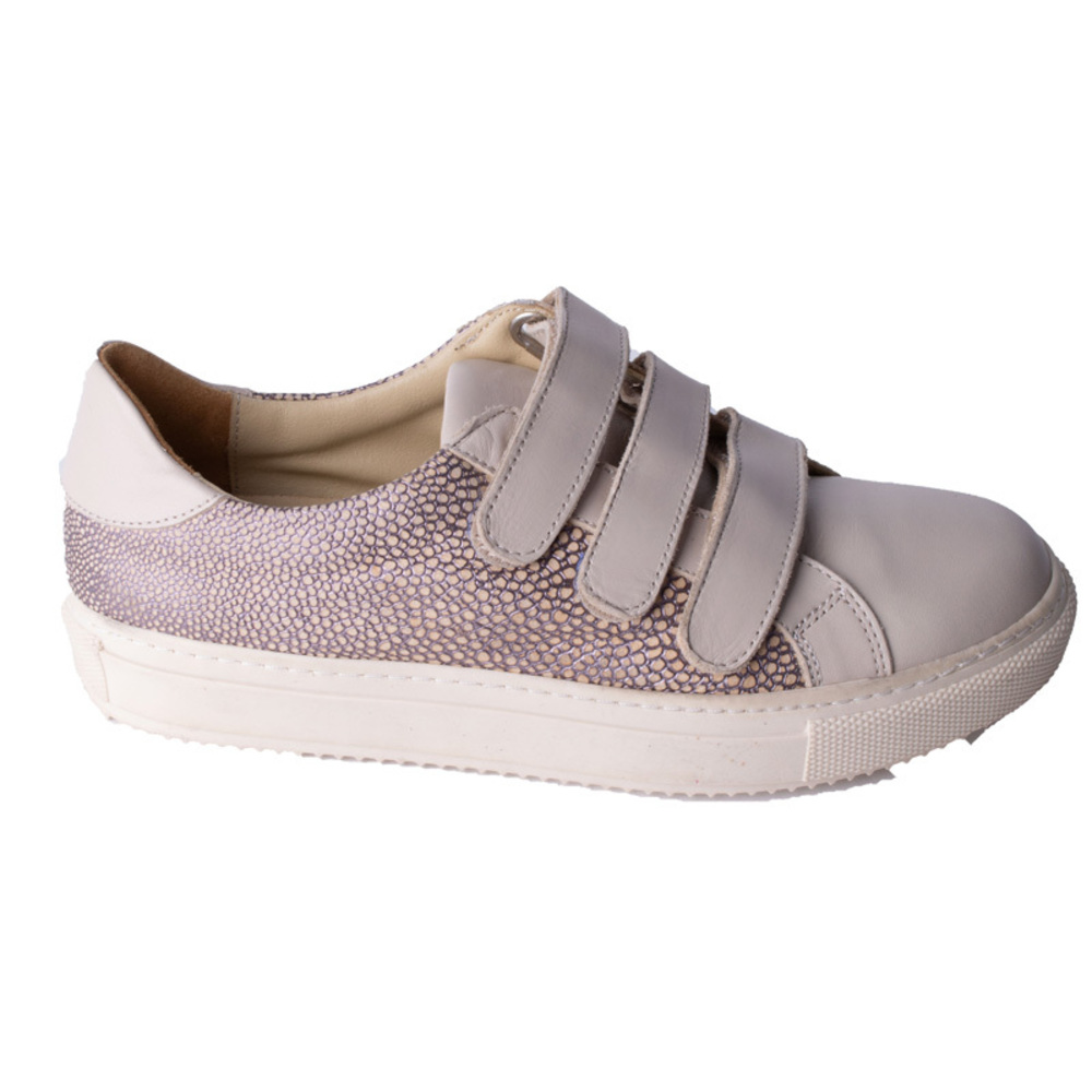 NETWORK BEIGE MOCCASINS | WOMENS SIZE 38